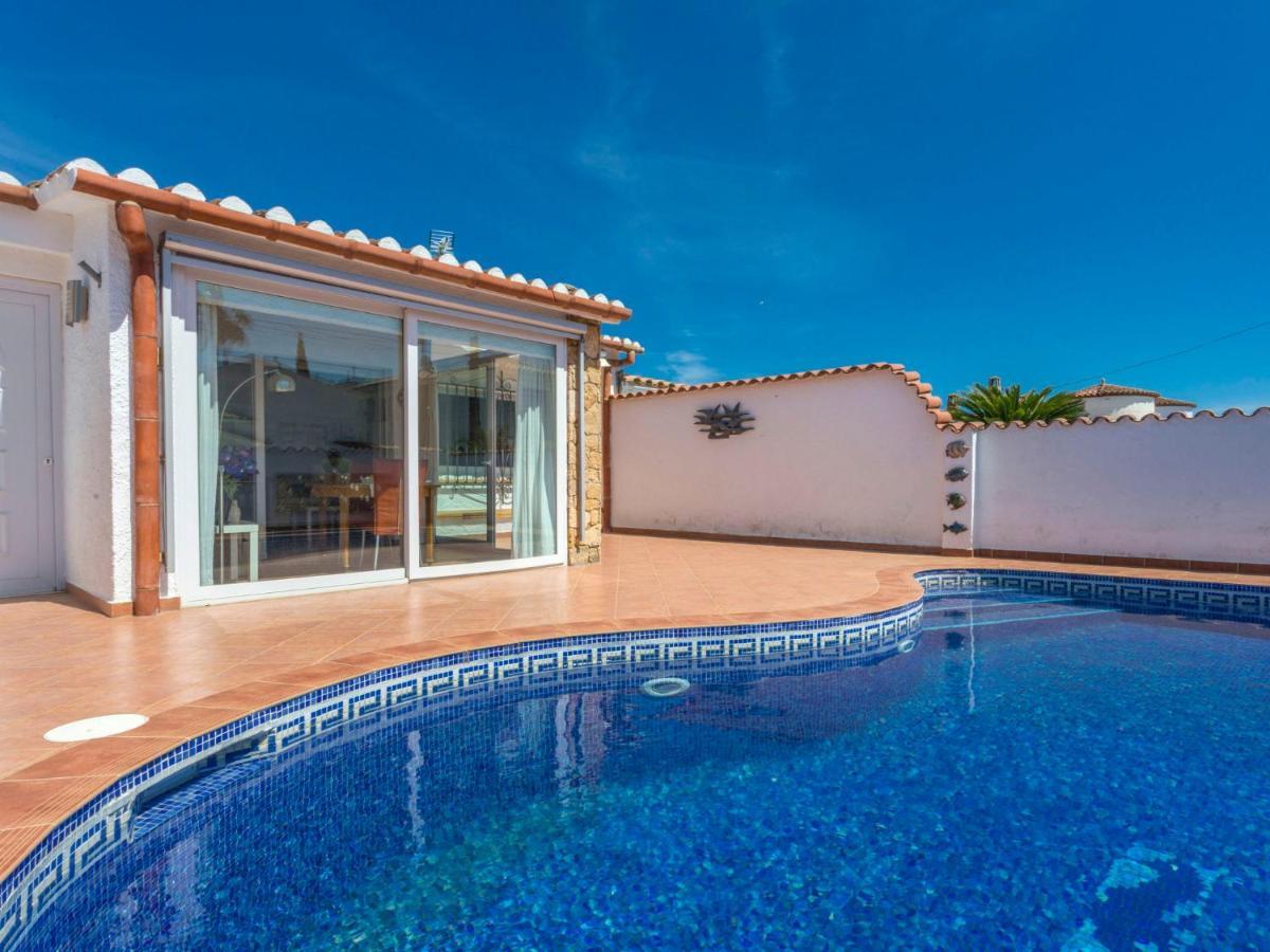 Holiday Home Peni By Interhome Empuriabrava Exteriör bild