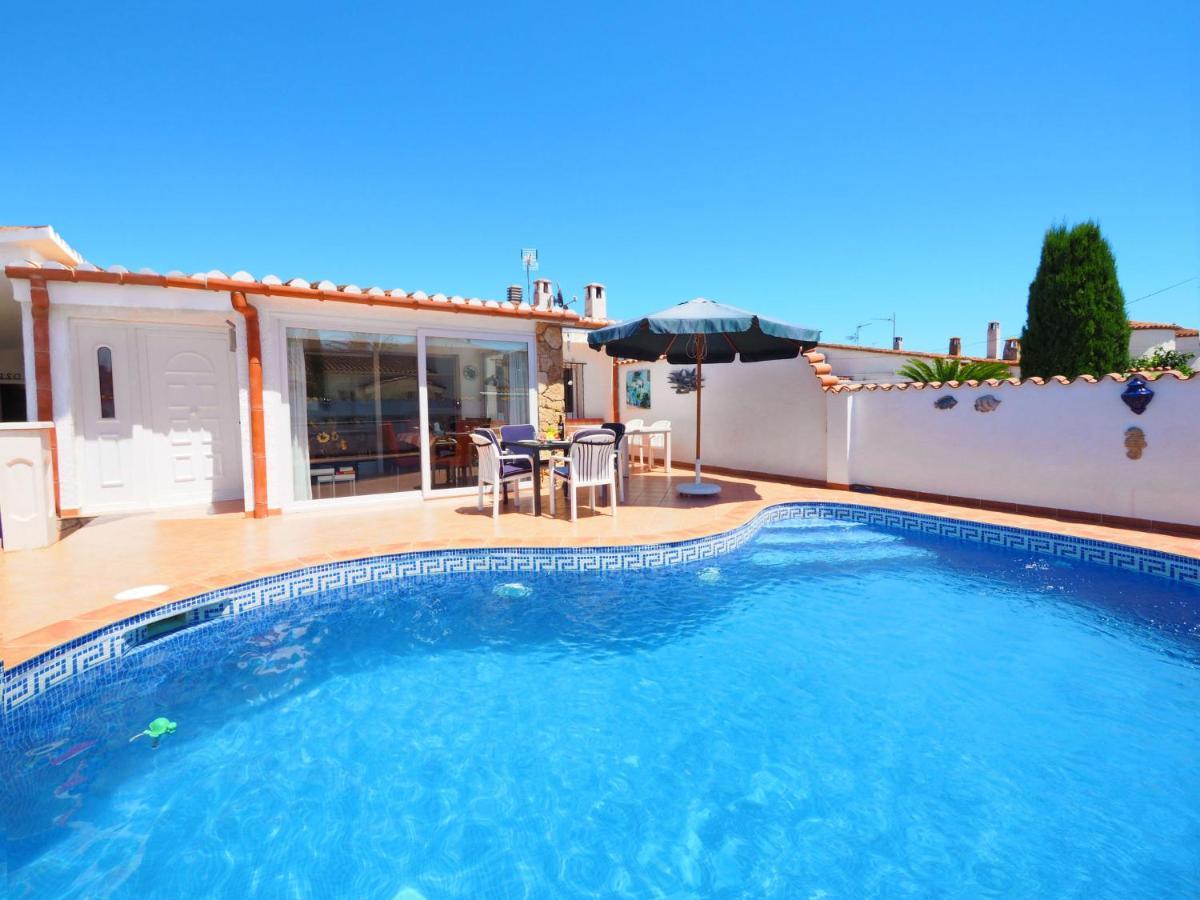 Holiday Home Peni By Interhome Empuriabrava Exteriör bild
